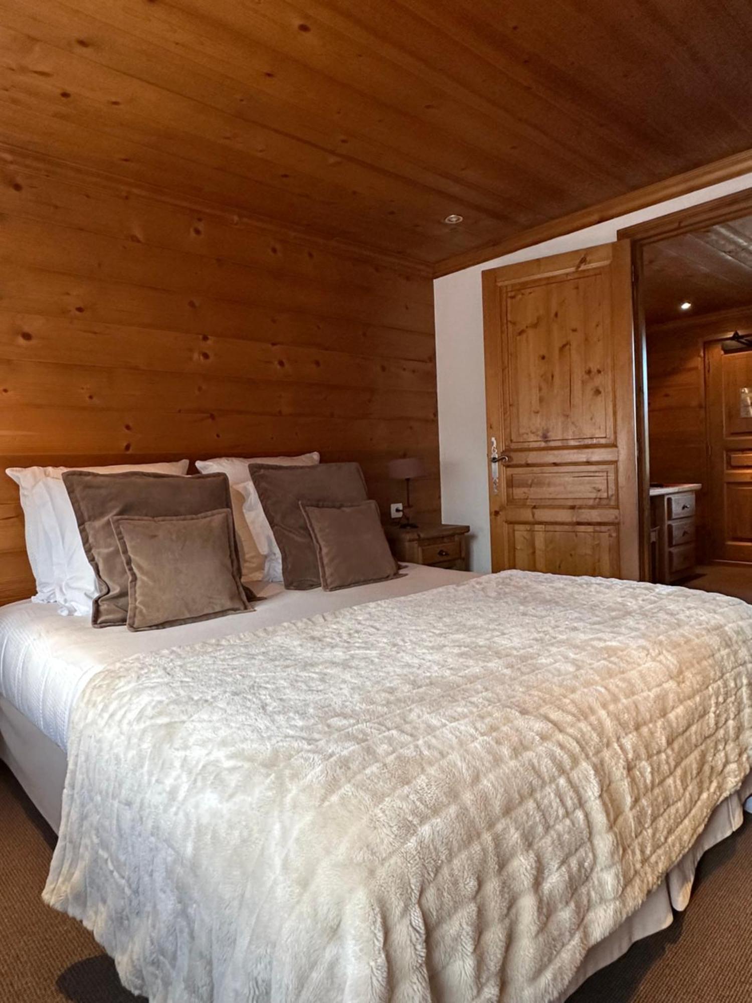 Hotel Les Peupliers Courchevel Esterno foto