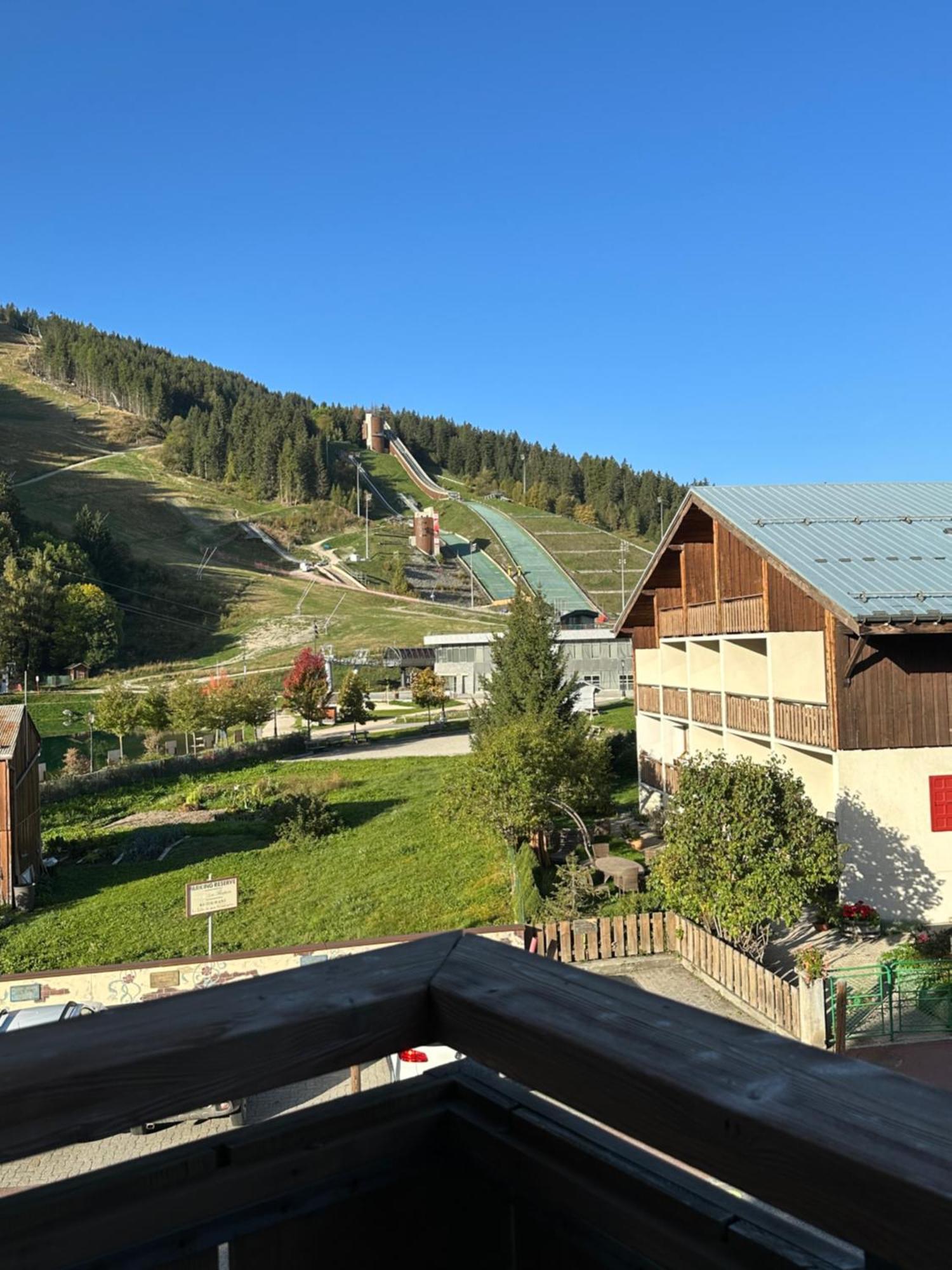 Hotel Les Peupliers Courchevel Esterno foto