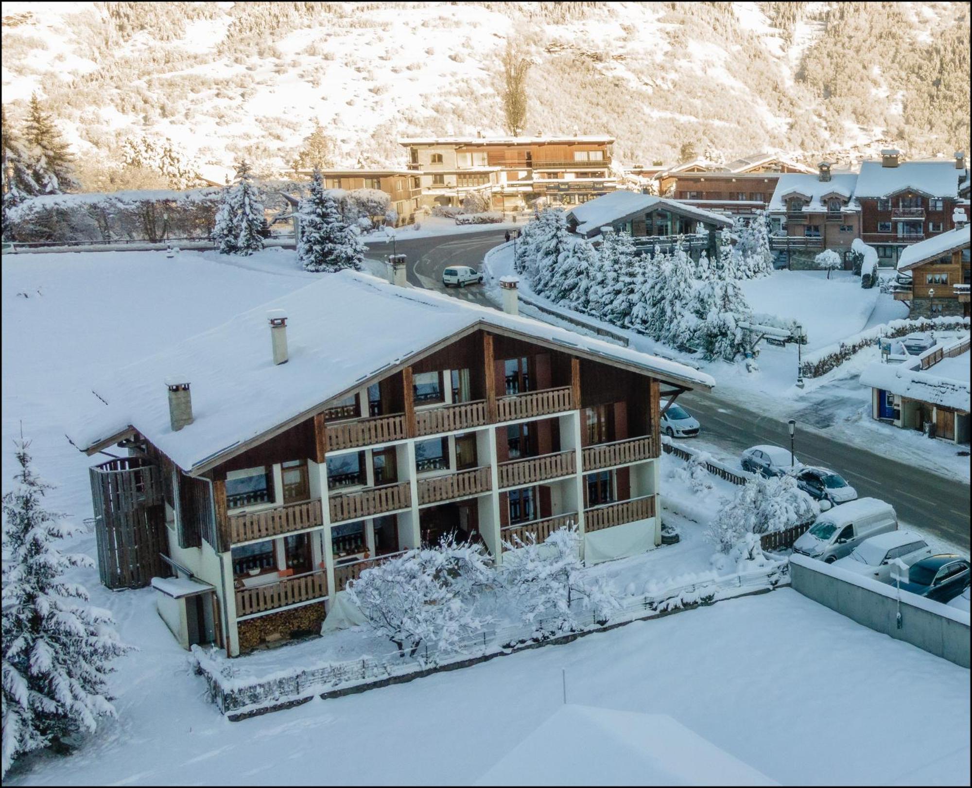 Hotel Les Peupliers Courchevel Esterno foto
